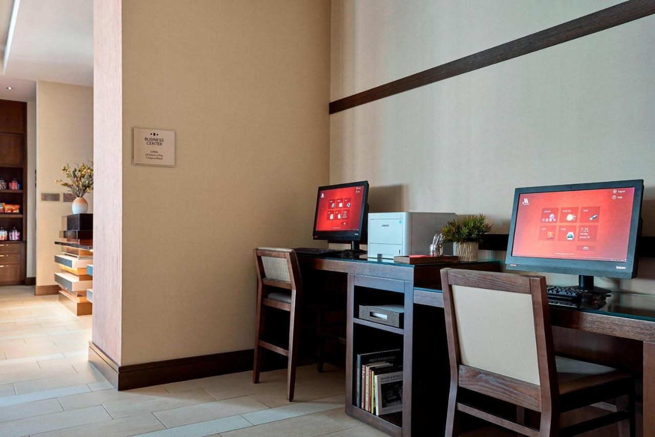 Hotel Marriott Downtown On The Commons 4*